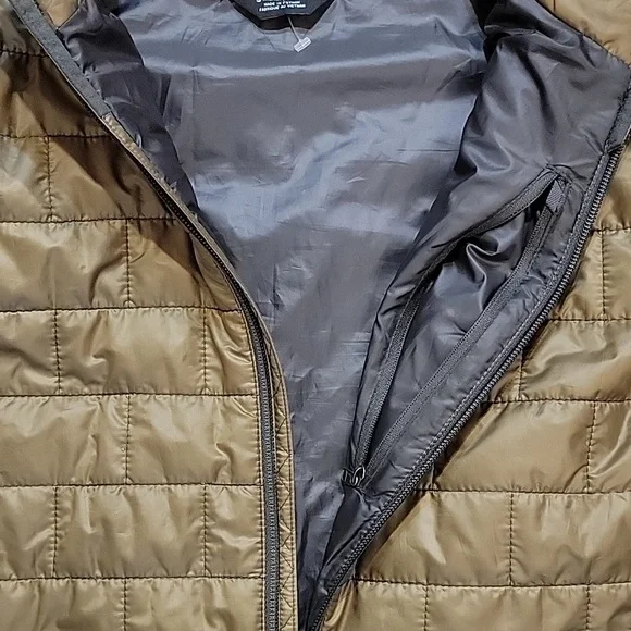 Patagonia Men's Nano Puff Vest - Small - Picture 8 of 12